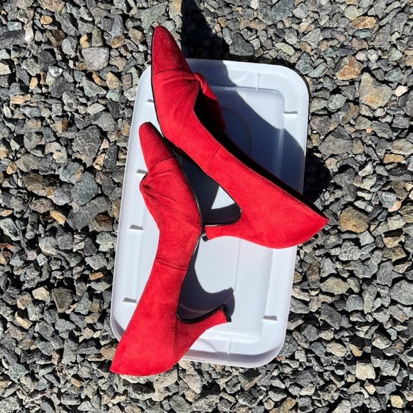 Bellini Red Suede Heels with Bow - Picture 7 of 7